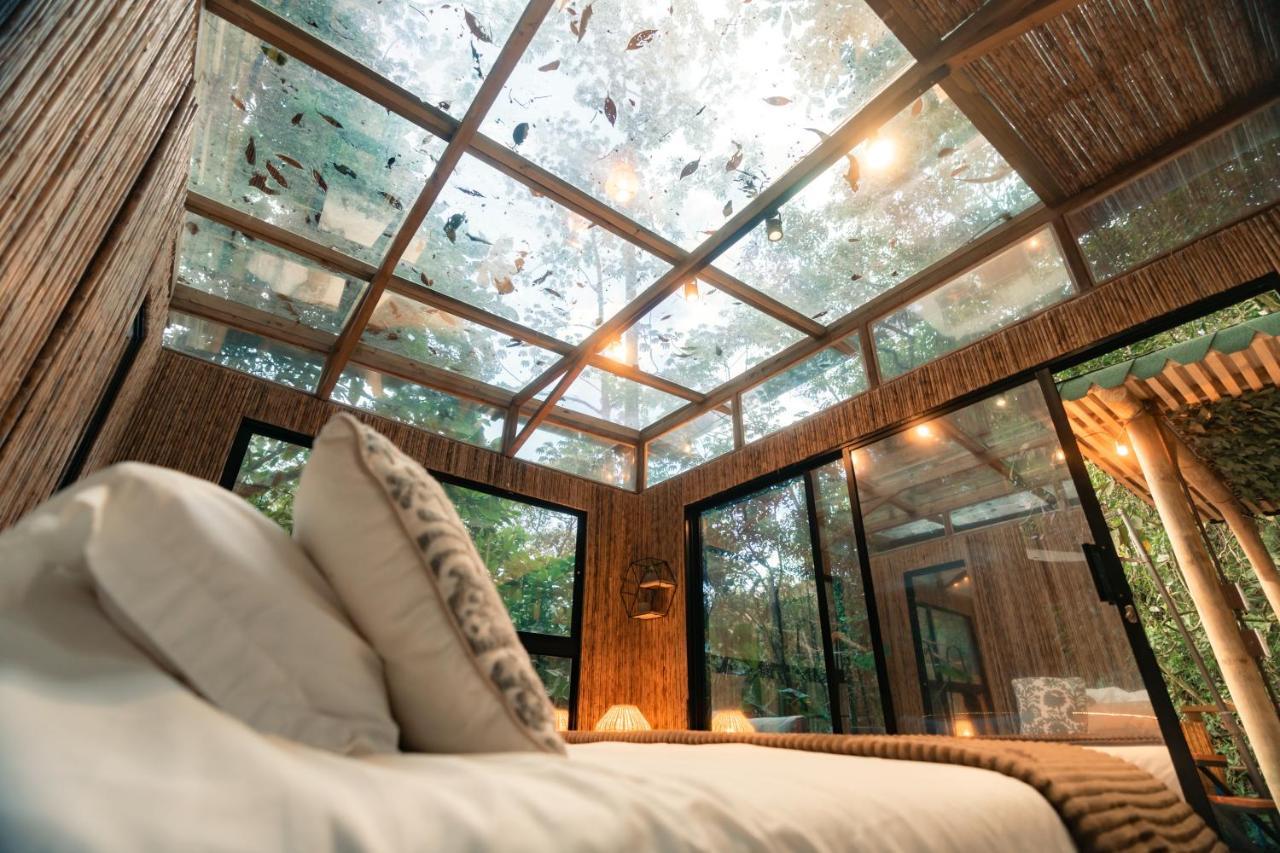 Отель Bubblesky Glamping Гуатапе Экстерьер фото